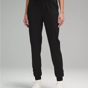 Lululemon Stretch High-Rise Jogger BLK 8